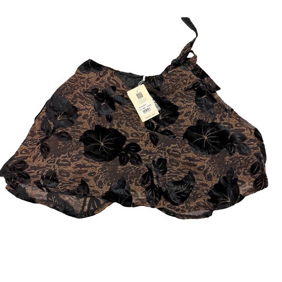 Tiger Mist Rocco Velvet Floral Burnout Mini Skirt - Black/Brown XS - Picture 4 of 7